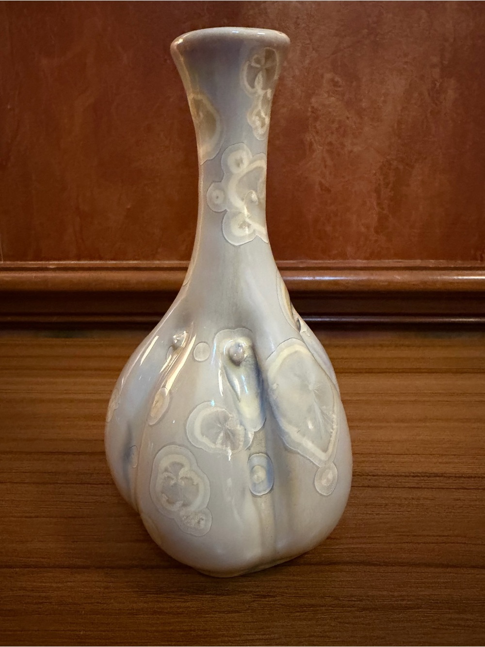 Vintage Crystalline Glaze Art Pottery Bud Vase Garlic Bulb Shape 7"